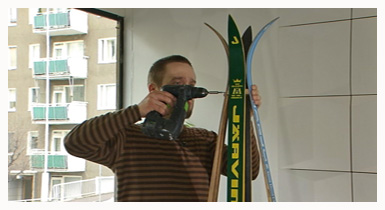 palikka kiinni suksiin (copyright YLE/videokuvaa)